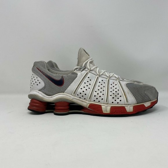 nike shox cognescenti